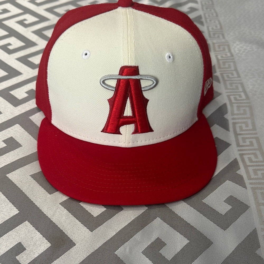 New Era Angels City Connect Hat, Size 7 1/8 – Gently Used, Excellent Condition